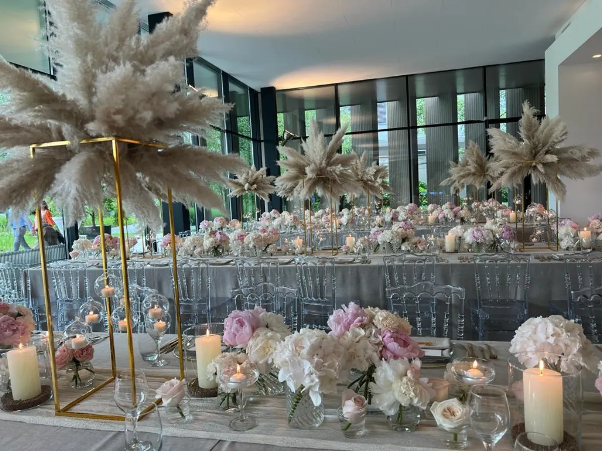 Hochzeit formal mit Pampasgras-Arrangement